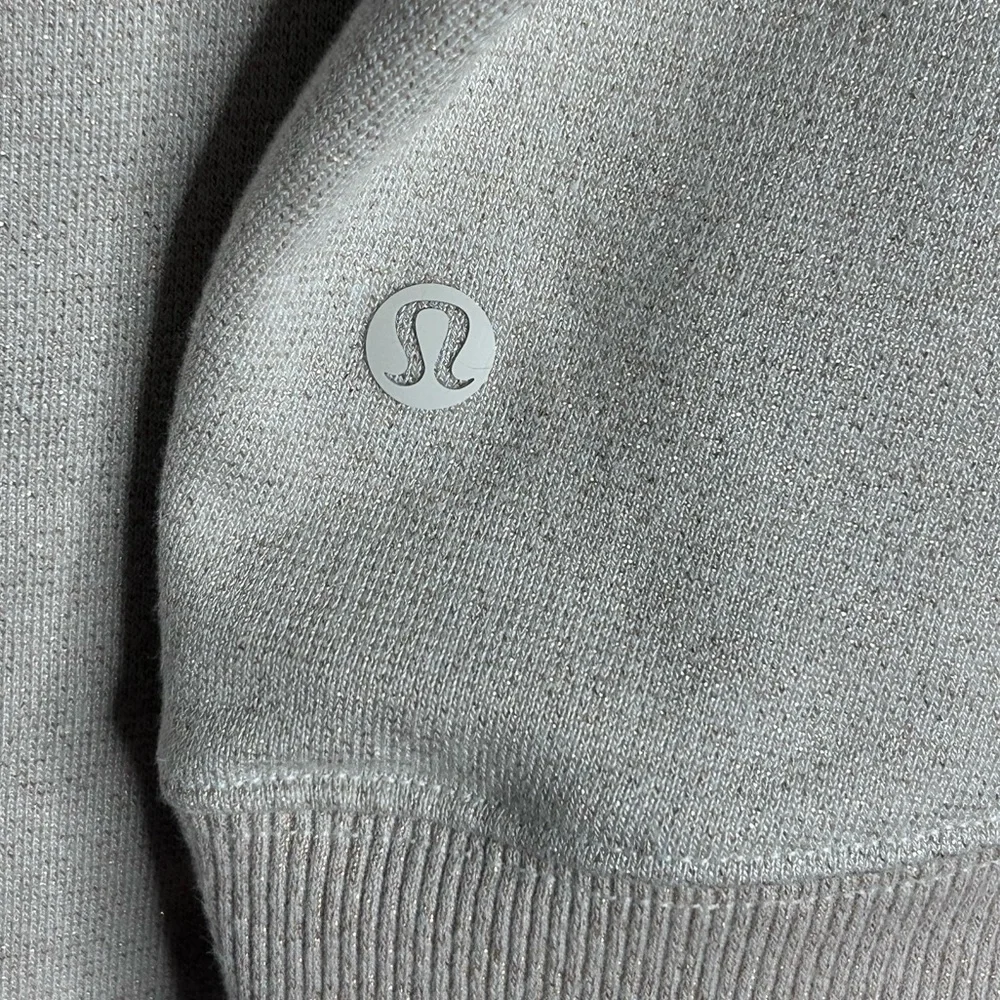 Lululemon Bone Gold Sparkle Cropped Pullover Hoodie